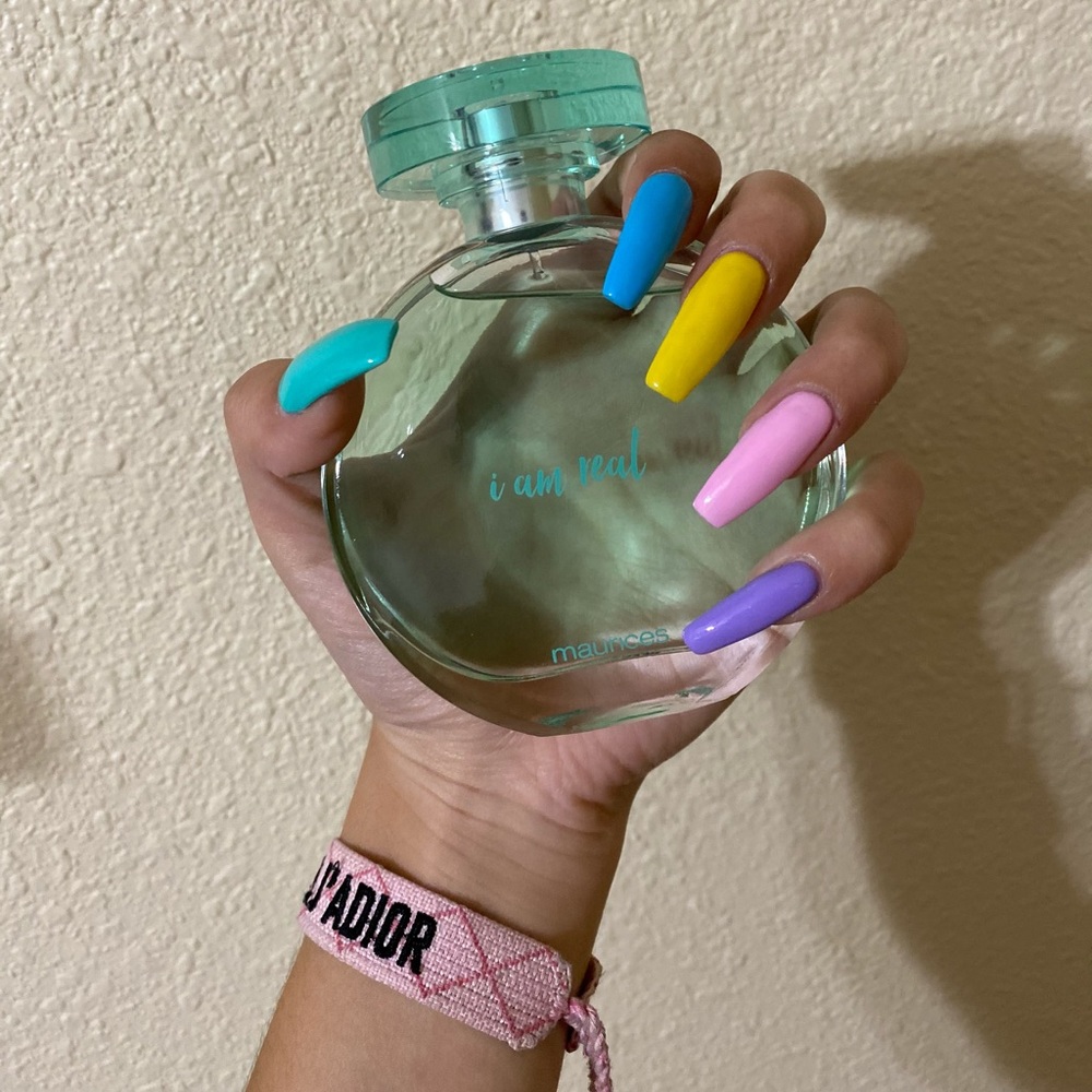 Brand new Maurices “I am real” fragrance💜